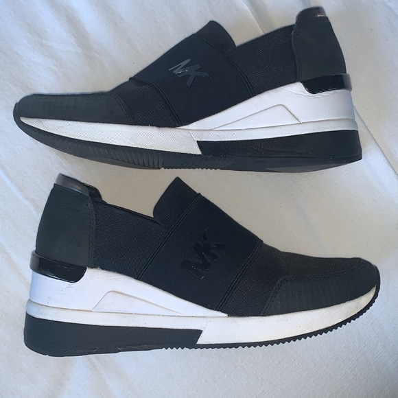 Michael Kors sneakers - Picture 3 of 13